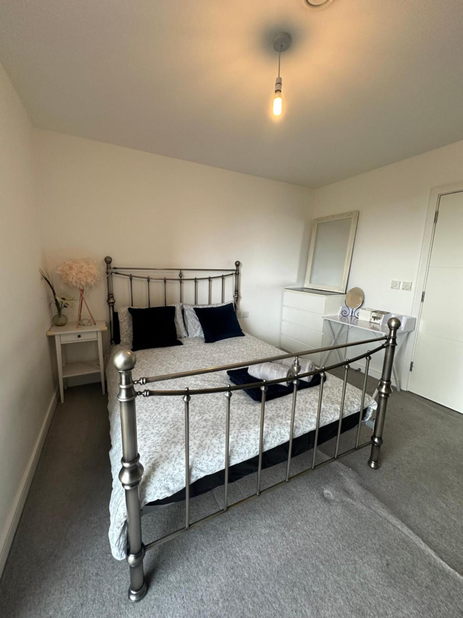 Luxury 3 Bedroom Flat In Stratford, Londra Dış mekan fotoğraf