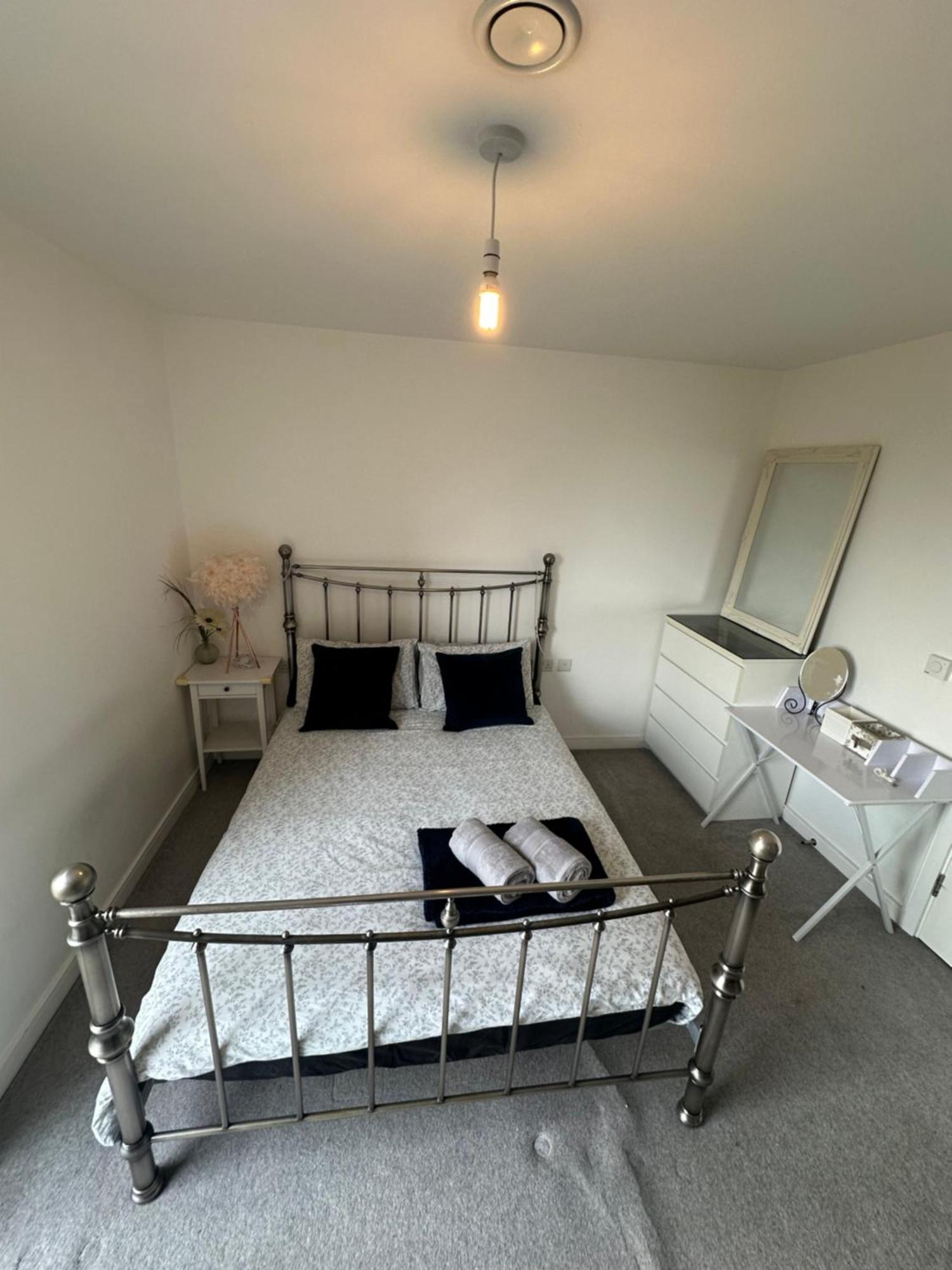 Luxury 3 Bedroom Flat In Stratford, Londra Dış mekan fotoğraf